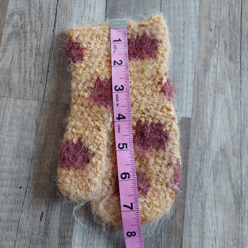 Kids Winter Hat & Mittens Knit Giraffe Peruvian Trading Co Bianca Ivan